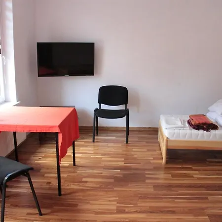 Pokoje Ul.gryfinska 52 Hostel *